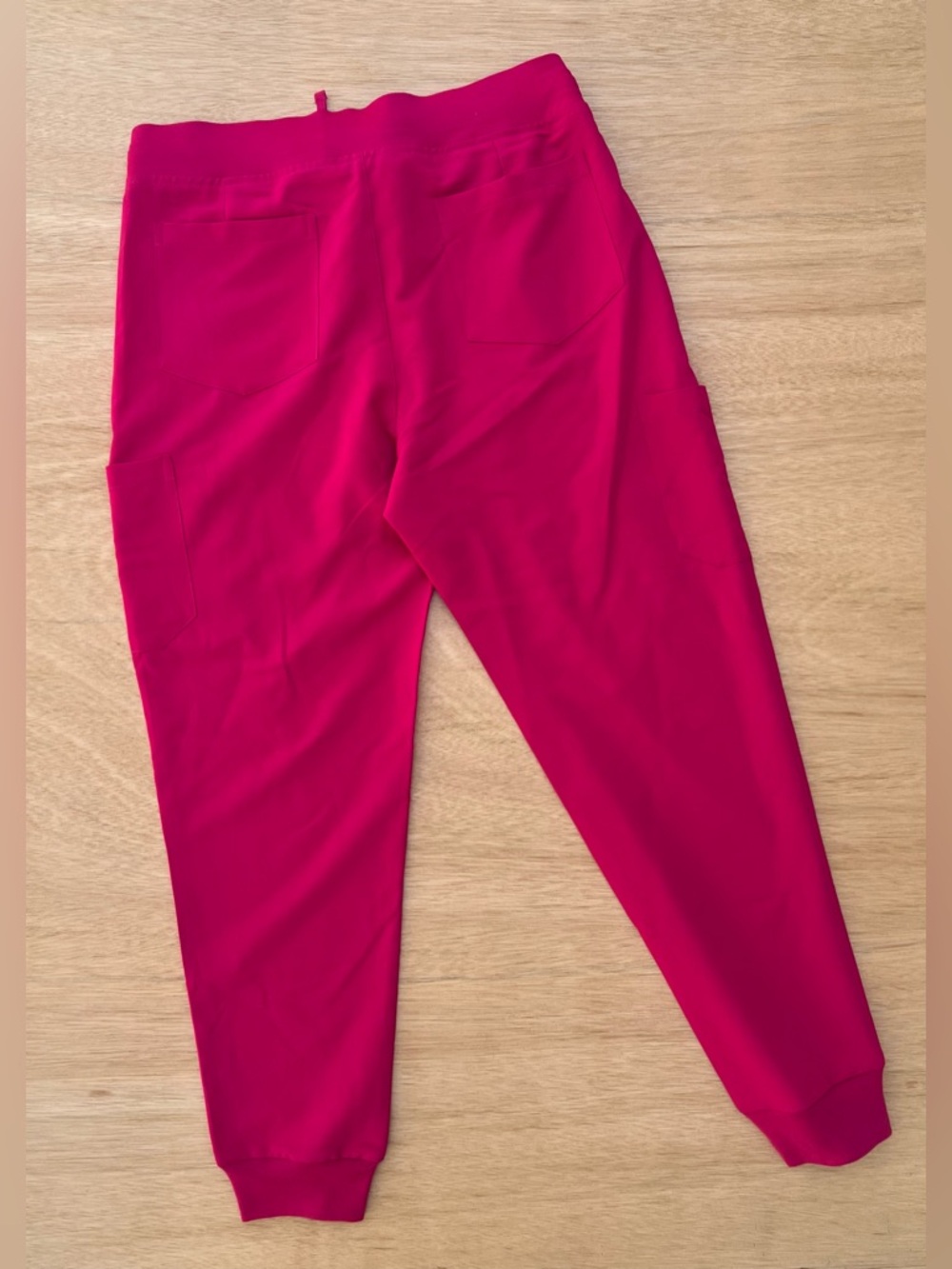 Mandala Vibrant Raspberry Pink Utility Jogger Scrubs Pockets NWT Workwear Active - Picture 3 of 13